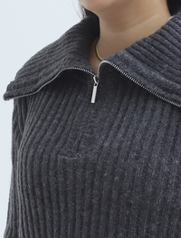 DARK GREY